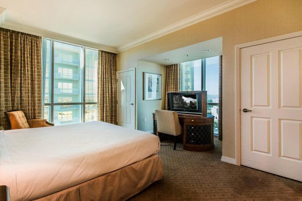 Mgm 1br Mountain View Balcony 28802 Apartment Las Vegas