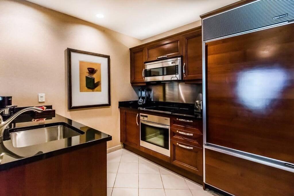Mgm 1br Mountain View Balcony 28802 Las Vegas