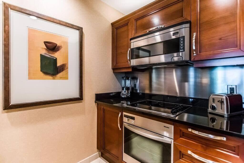 Mgm 1br Mountain View Balcony 28802 Apartment