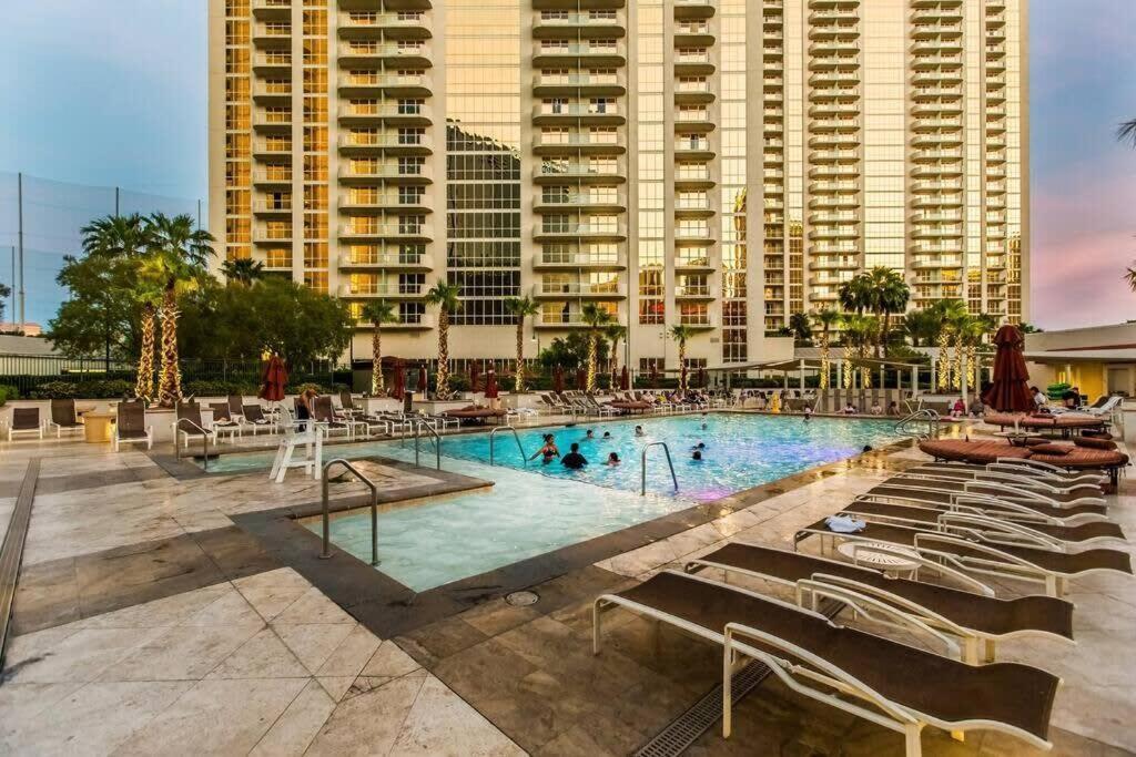 Mgm 1br Mountain View Balcony 28802